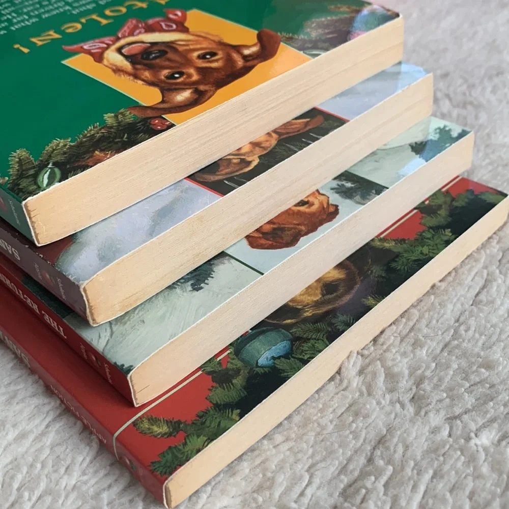 4 Books Santa Paws Boxed Set VGUC Nicholas Edwards